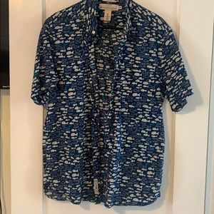 Fish print short sleeve button down